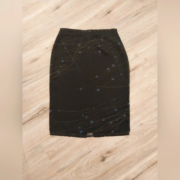 Express pencil skirt - NWOT - Picture 1 of 4